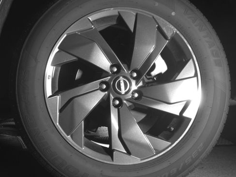 Used 2025 Nissan Rogue SV FWD image 14