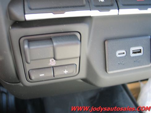 Used 2024 Chevrolet Silverado 2500 W/T w/ WT Fleet Convenience Package AWD/4WD image 21
