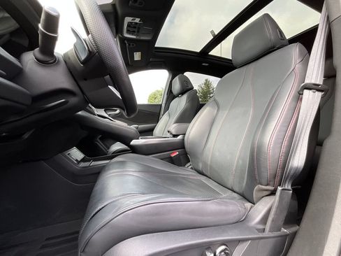 Certified 2025 Acura RDX w/ Advance Package AWD/4WD image 11