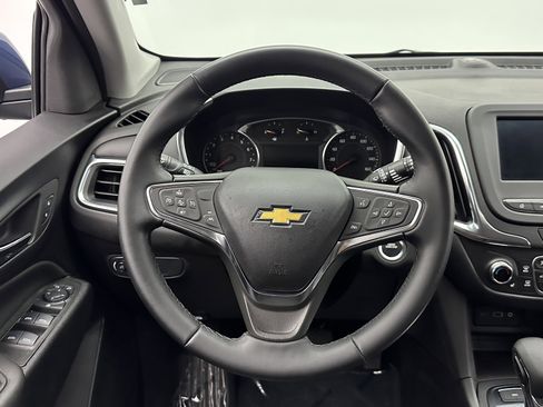 Used 2024 Chevrolet Equinox LT image 23
