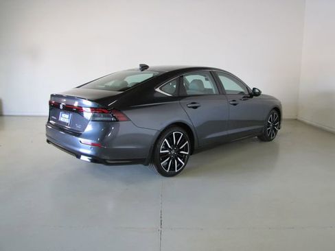 Used 2025 Honda Accord Touring image 23
