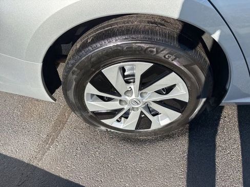 Used 2024 Nissan Altima 2.5 S image 42