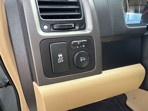 Used 2010 Honda CR-V EX-L image 31