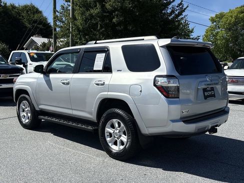 Used 2020 Toyota 4Runner SR5 Premium image 7