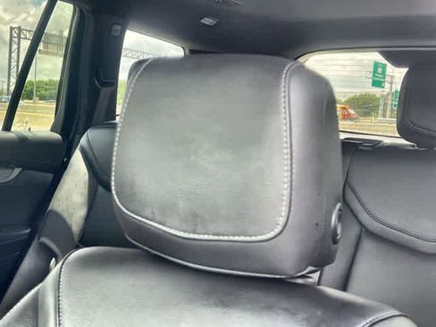 Used 2023 Cadillac XT6 Luxury FWD image 25