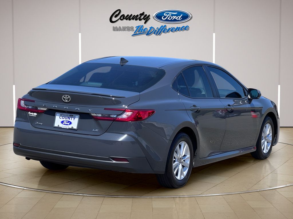 Used 2025 Toyota Camry LE FWD image 9