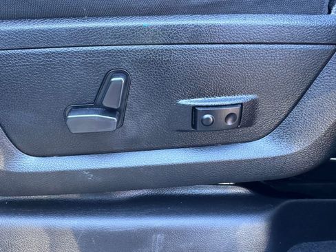 Used 2024 RAM 2500 Big Horn image 17