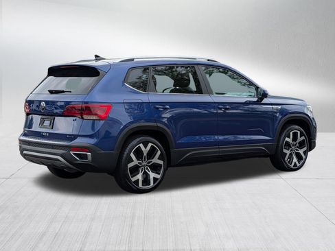 Used 2023 Volkswagen Taos SEL AWD/4WD image 7