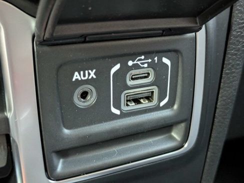 New 2026 Jeep Wrangler Unlimited Sahara AWD/4WD image 22