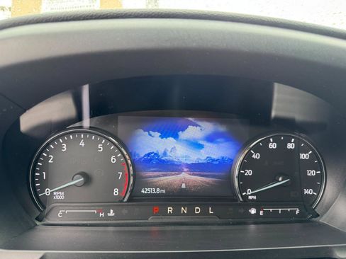 Used 2023 Ford Explorer XLT w/ Equipment Group 202A image 13