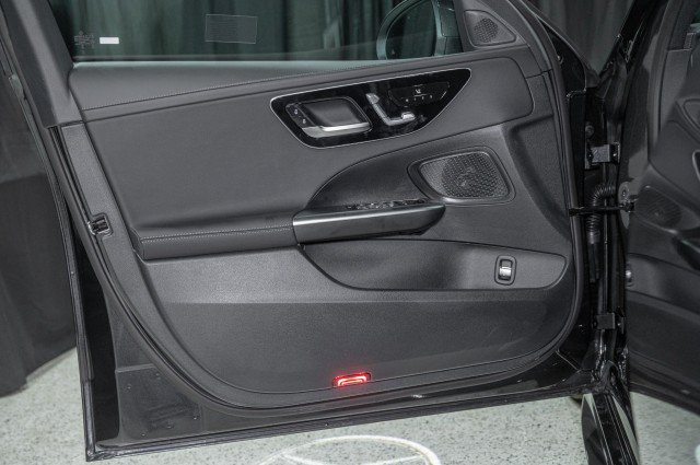 New 2026 Mercedes-Benz C 300 Sedan image 10