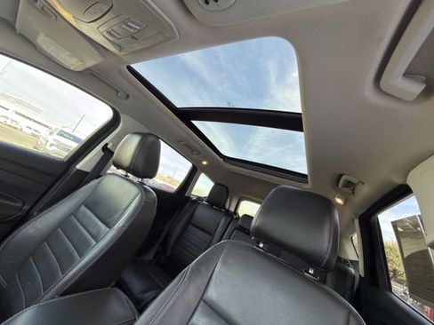 Used 2016 Ford Escape Titanium FWD image 25