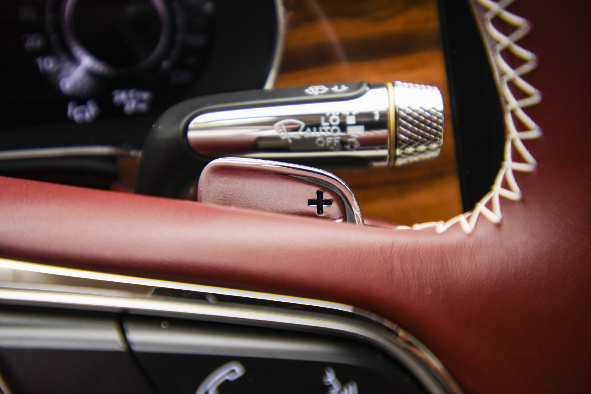 New 2026 Bentley Flying Spur V8 AWD/4WD image 34