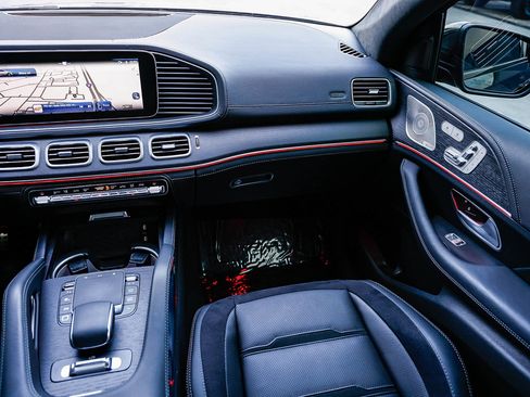 Certified 2025 Mercedes-Benz GLE 53 AMG 4MATIC Coupe image 15