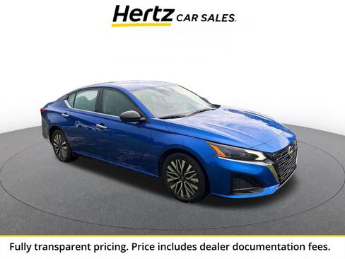 Used 2025 Nissan Altima 2.5 SV FWD image 1