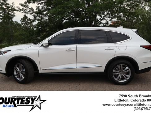 Used 2024 Acura MDX SH-AWD image 3