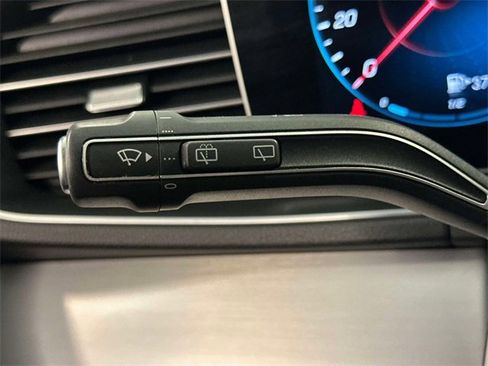 Certified 2021 Mercedes-Benz GLE 350 4MATIC image 32