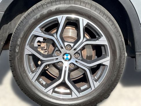 Certified 2023 BMW X2 sDrive28i w/ Convenience Package image 11