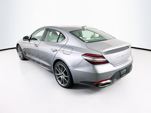Used 2025 Genesis G70 2.5T image 5