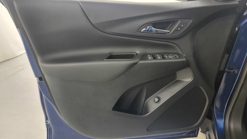 Used 2022 Chevrolet Equinox LT FWD image 19