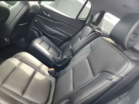 Used 2019 GMC Acadia SLT AWD/4WD image 6