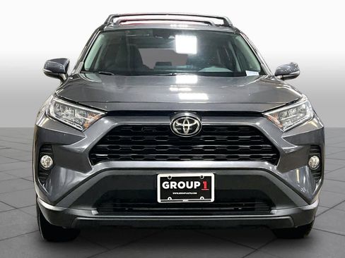 Used 2021 Toyota RAV4 XLE w/ Convenience Package AWD/4WD image 4