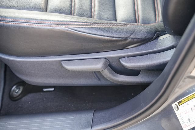 Used 2018 Nissan Kicks SR w/ Premium Package FWD image 24