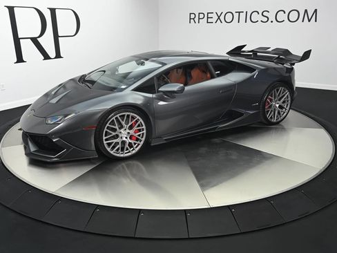 Used 2015 Lamborghini Huracan LP 610-4 AWD/4WD image 1