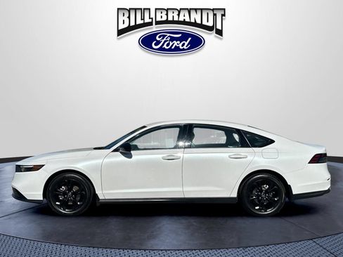 Used 2025 Honda Accord SE image 6