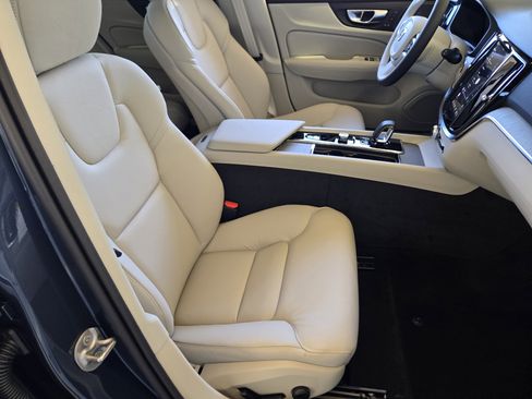 New 2026 Volvo V60 B5 Cross Country Plus w/ Climate Package image 17