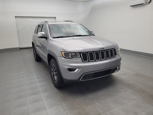 Used 2017 Jeep Grand Cherokee Limited image 13