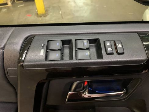 Used 2020 Toyota 4Runner Nightshade image 13