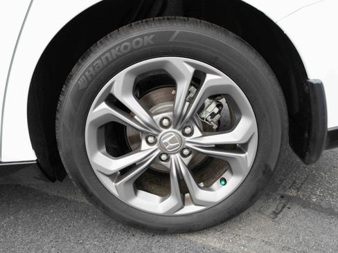 Certified 2025 Honda Accord EX-L image 28