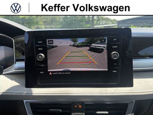 New 2026 Volkswagen Taos SE AWD/4WD image 24