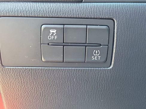 Used 2017 MAZDA MAZDA3 Touring image 15