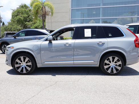 Used 2025 Volvo XC90 T8 Ultra w/ Protection Package Premier AWD/4WD image 6