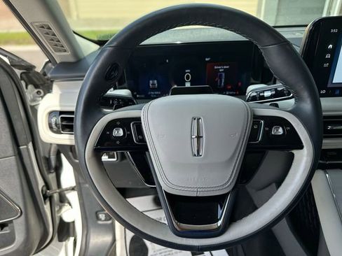 Certified 2025 Lincoln Aviator Reserve w/ Illumination Package AWD/4WD image 15