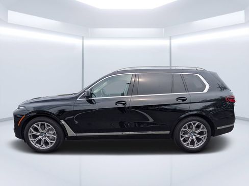 Used 2025 BMW X7 xDrive40i AWD/4WD image 5