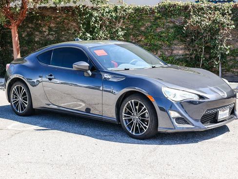 Used 2016 Scion FR-S RWD image 3
