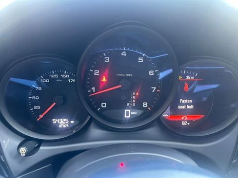 Used 2018 Porsche Macan image 22