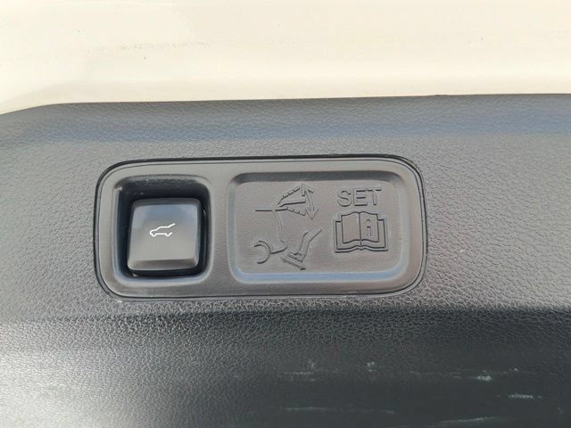 Used 2021 Ford Expedition Limited RWD image 16