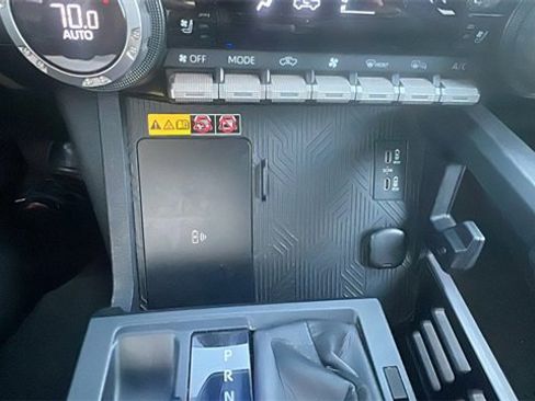 Used 2024 Toyota Tacoma Trailhunter image 23