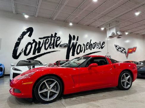 Used 2013 Chevrolet Corvette Coupe w/ 2LT Preferred Equipment Group RWD image 1