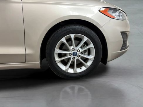 Used 2019 Ford Fusion SE FWD image 26