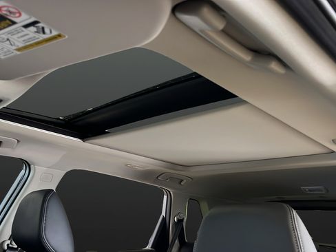 New 2026 Nissan Rogue Platinum AWD/4WD image 12