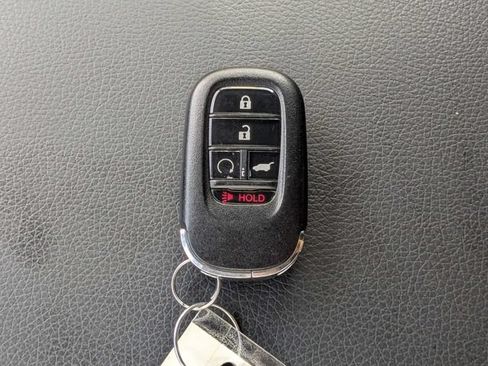 Used 2024 Honda Pilot TrailSport image 31