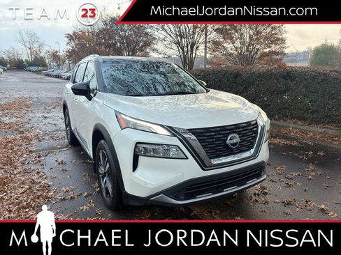 Certified 2023 Nissan Rogue SL w/ SL Premium Package image 1