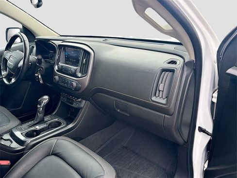 Used 2022 GMC Canyon AT4 w/ Trailering Package image 26