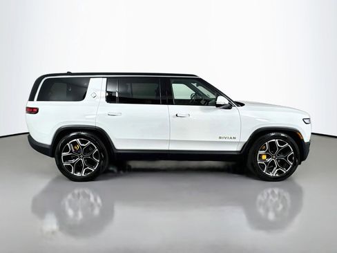 Used 2024 Rivian R1S Adventure AWD/4WD image 4