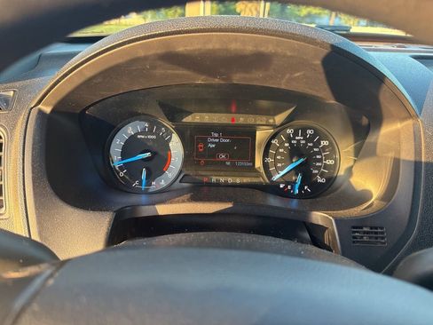 Used 2018 Ford Explorer FWD image 6